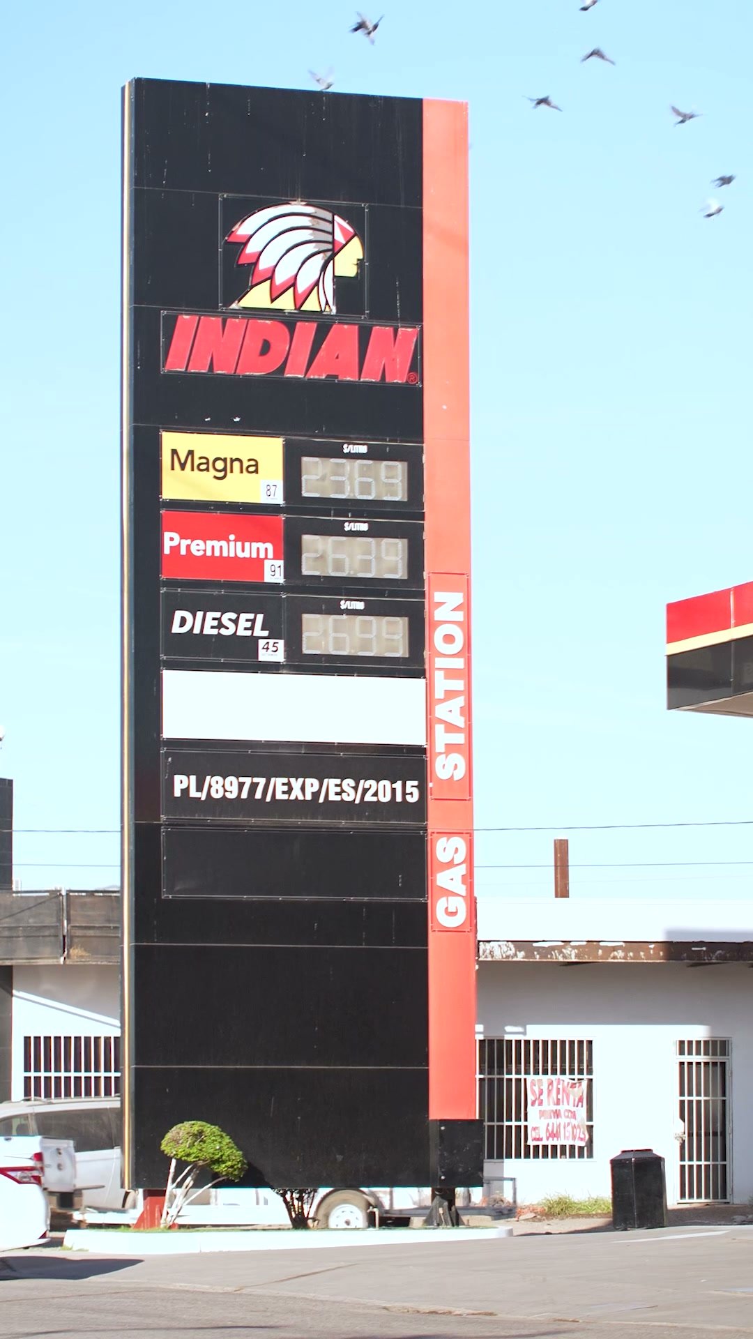 Indian Gas Station — Sucursal Calle 300 & Atención Rápida (Reel 9:16)